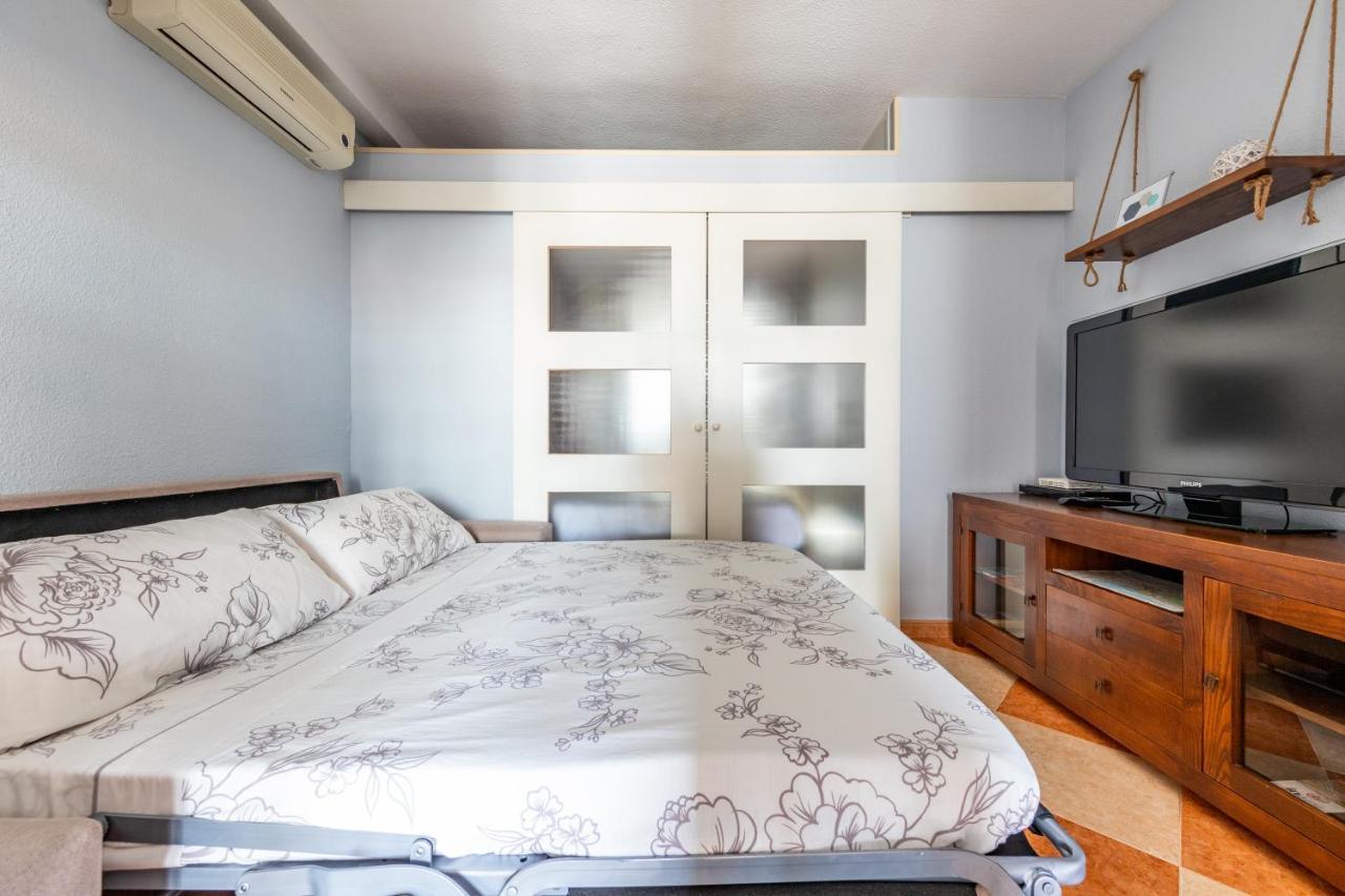 Apartamento Daniel เบนัลมาเดนา ภายนอก รูปภาพ