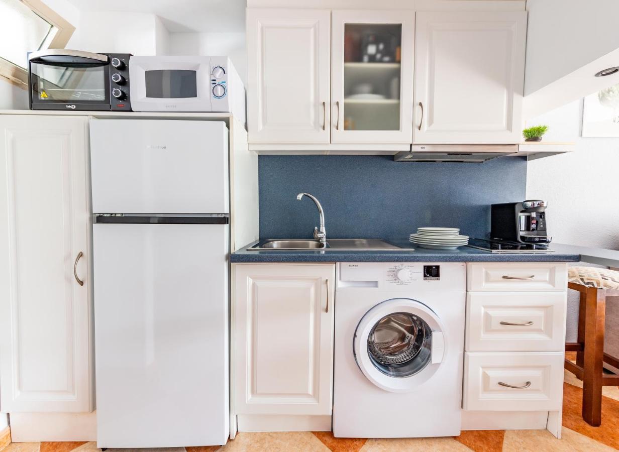 Apartamento Daniel เบนัลมาเดนา ภายนอก รูปภาพ